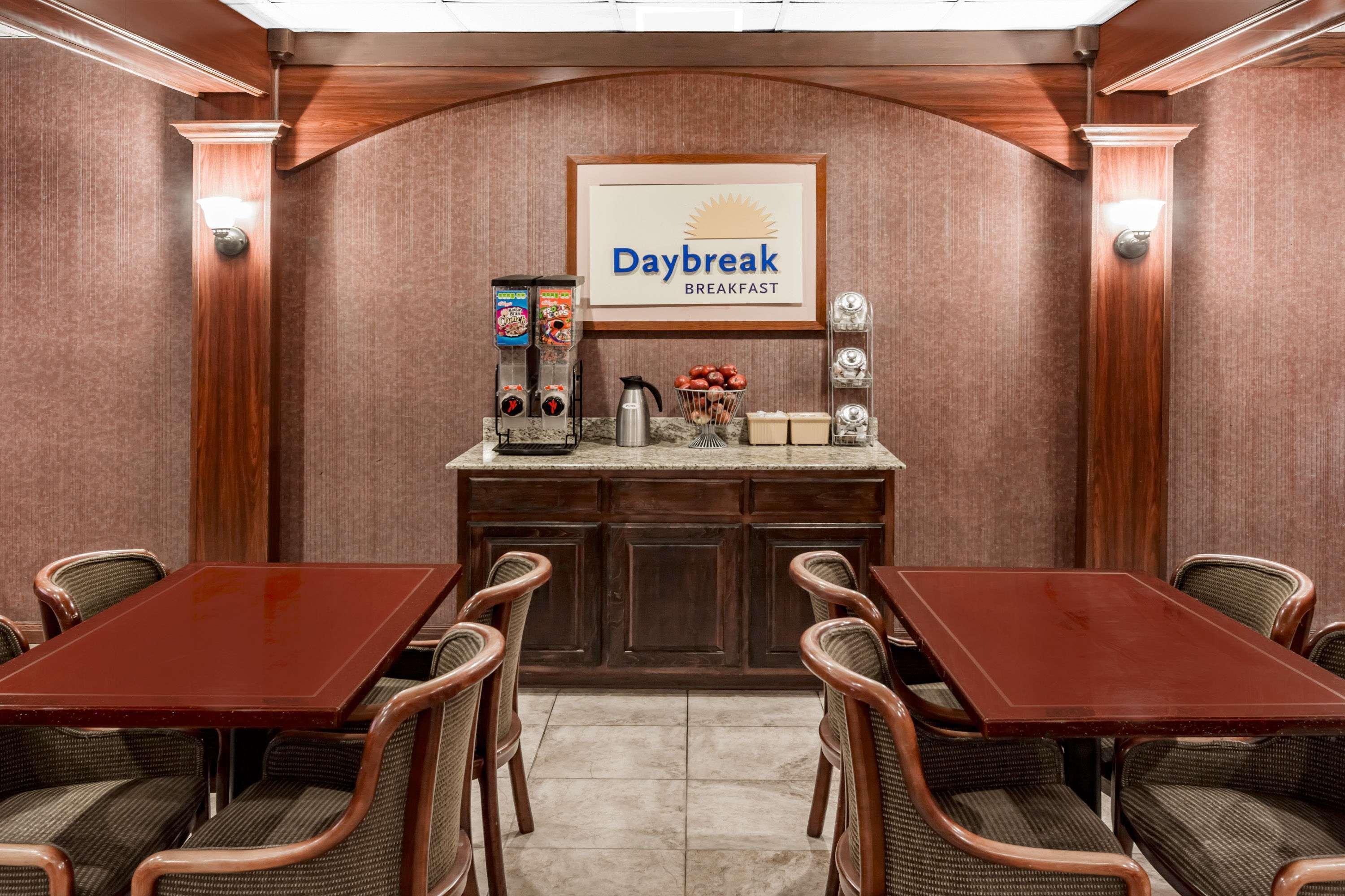 Days Inn & Suites By Wyndham Jennings Ngoại thất bức ảnh