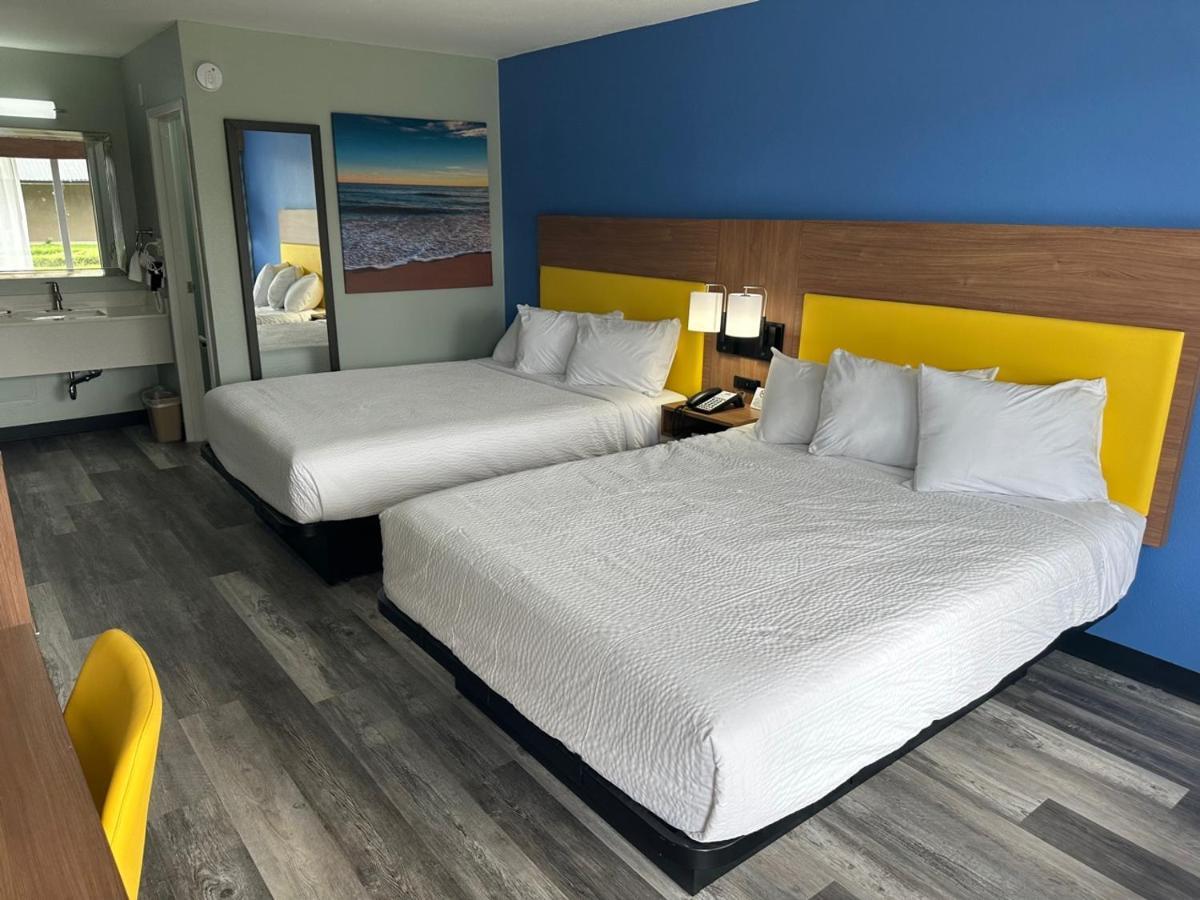 Days Inn & Suites By Wyndham Jennings Ngoại thất bức ảnh