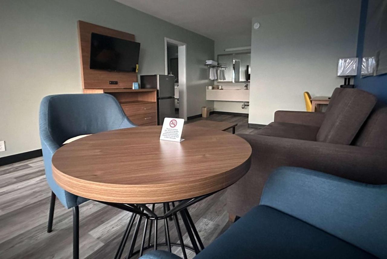 Days Inn & Suites By Wyndham Jennings Ngoại thất bức ảnh